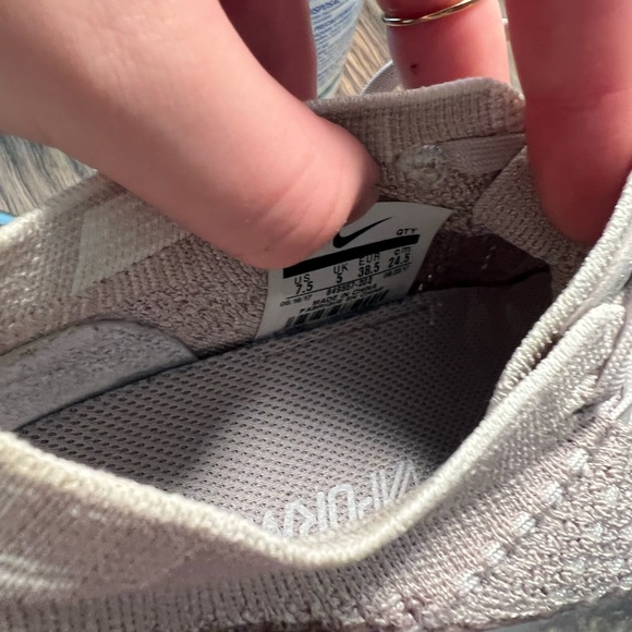 Nike Womens Vapormax - Picture 7 of 8